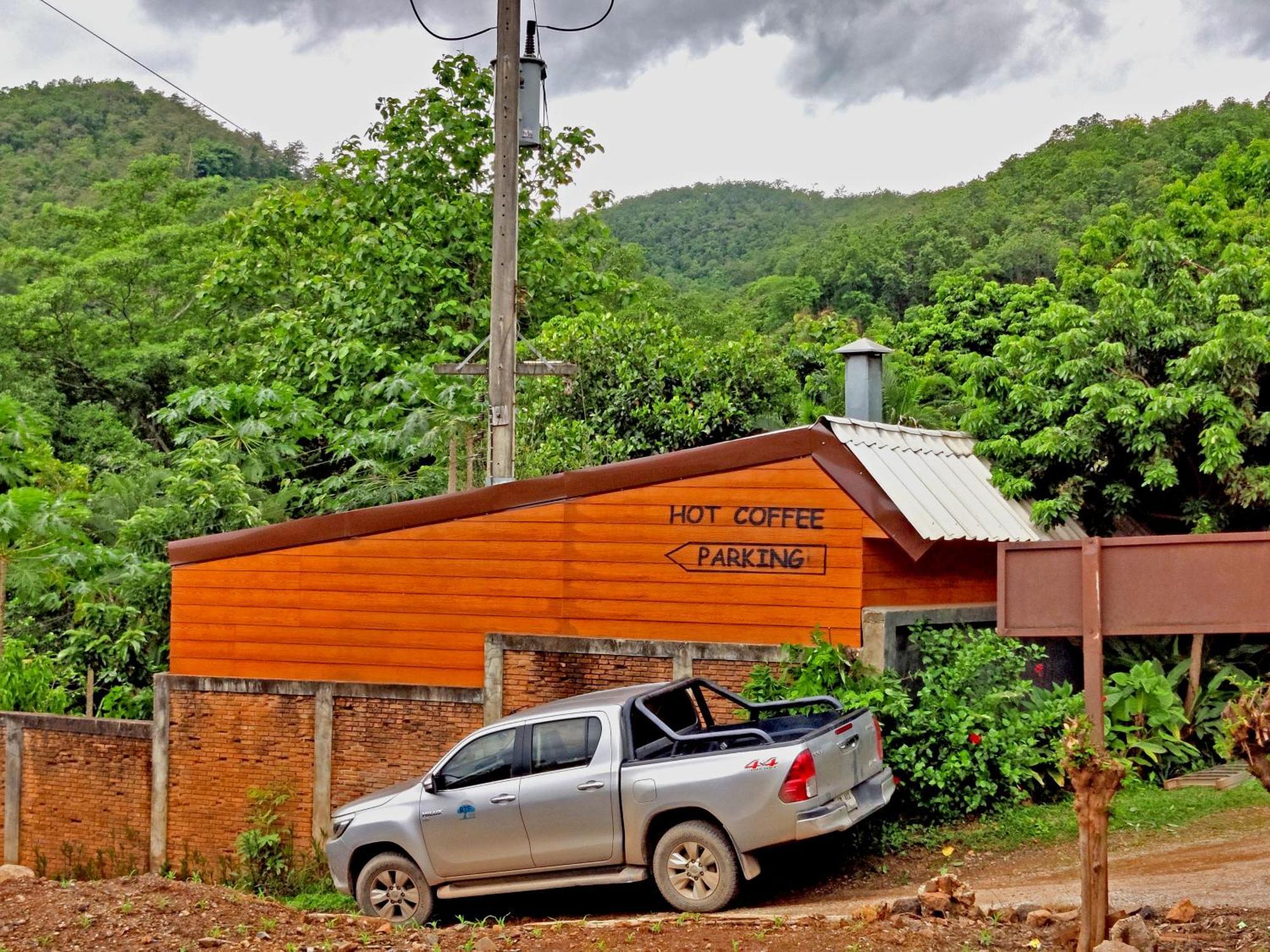 Hot Coffee Guest House And Resort Ban Mae Na Chon Exteriér fotografie